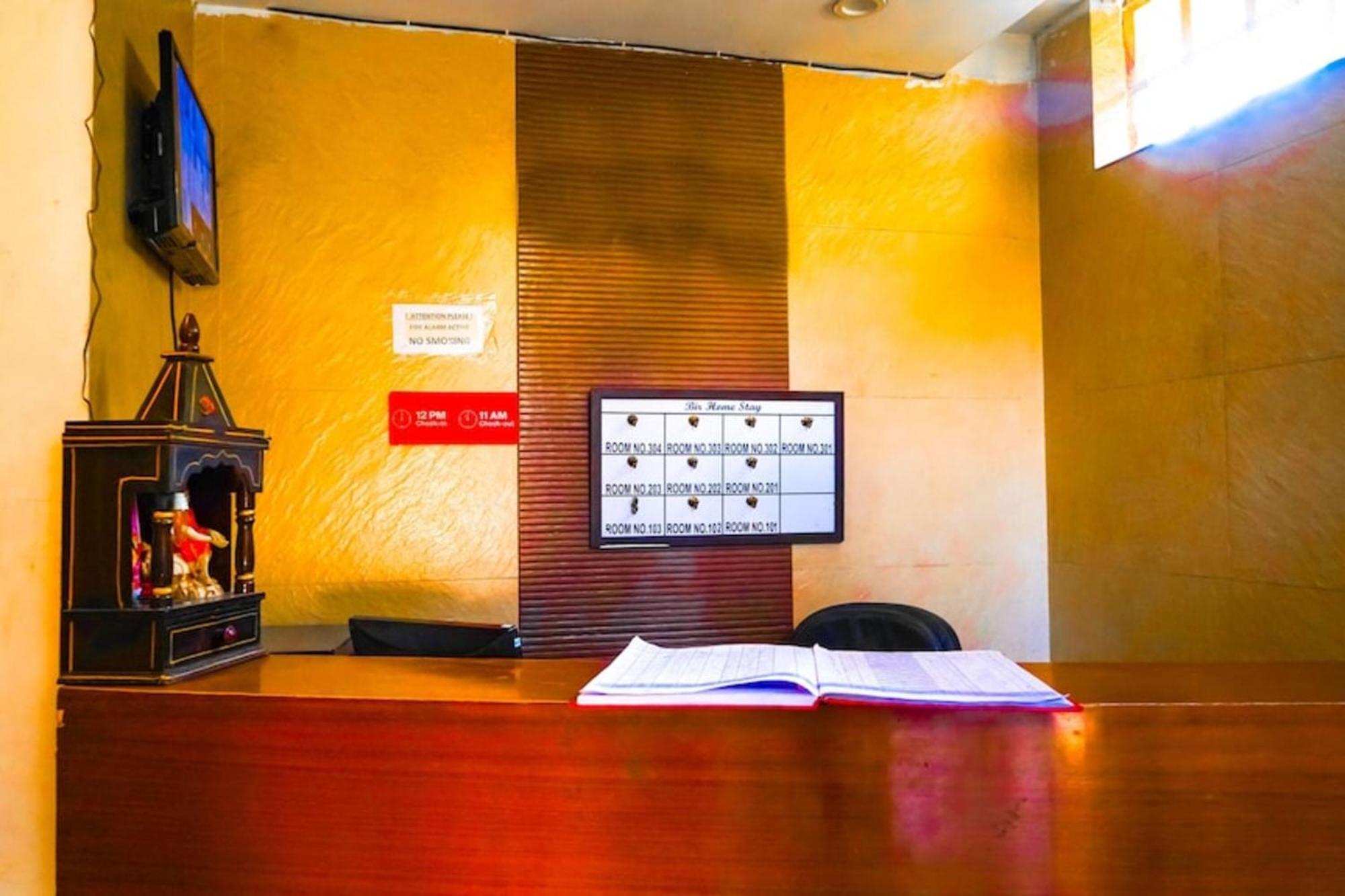 Deluxe Rooms In Jangpura 뉴델리 외부 사진
