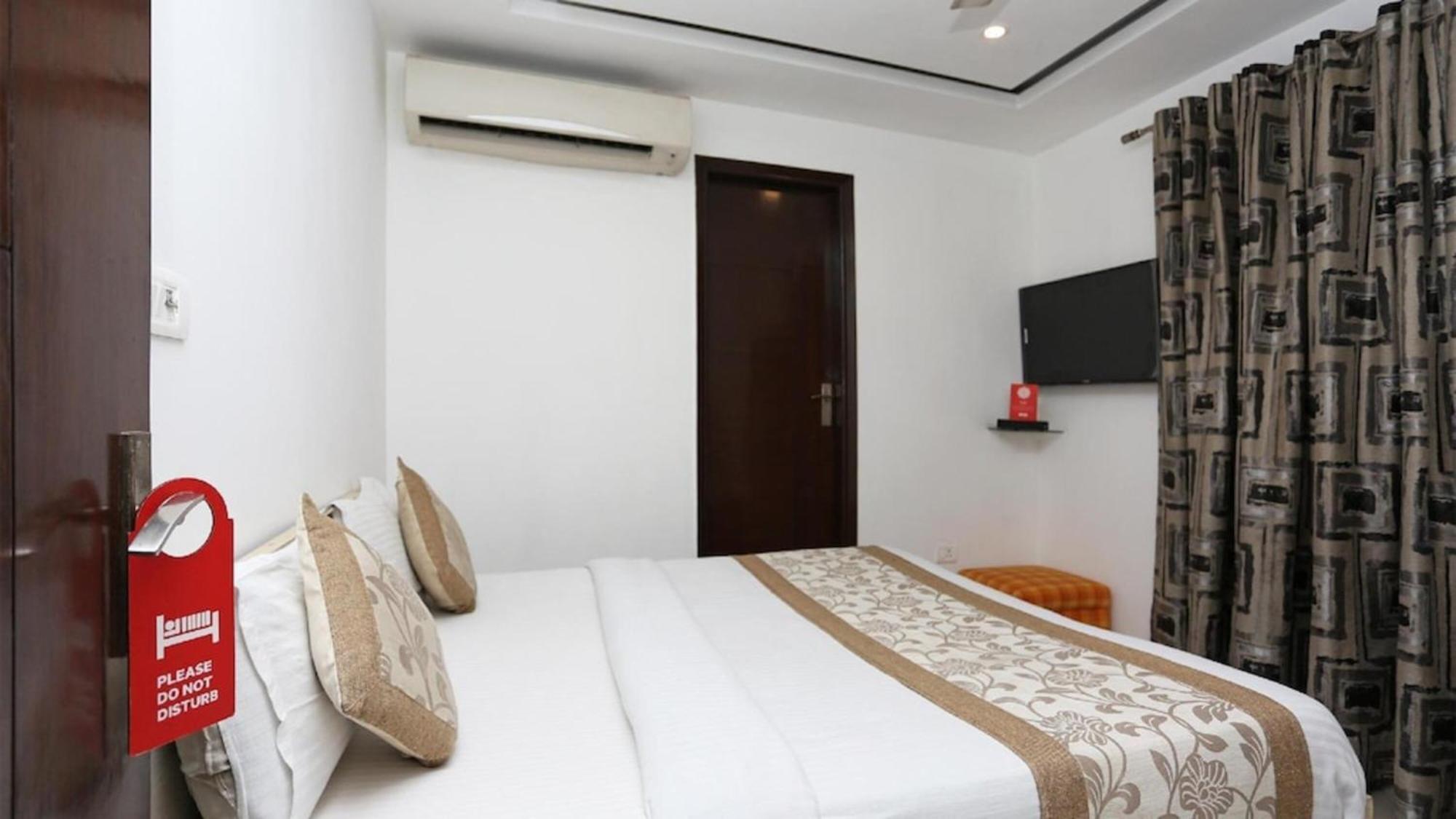 Deluxe Rooms In Jangpura 뉴델리 외부 사진